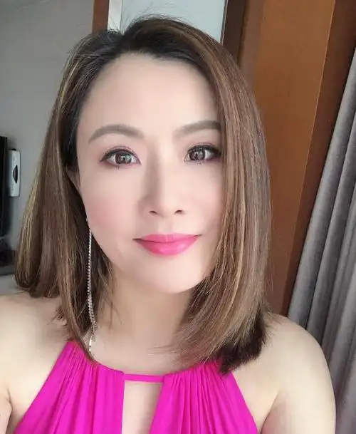 从险些被雪藏到亚视四大花旦,张文慈将作客虎牙谈这场翻身仗