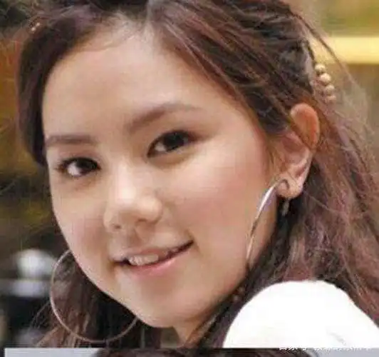 早期的邓紫棋这么可爱的么?