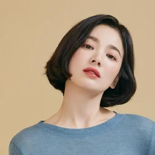 宋慧乔的短发就是显年轻,波波头发型这样剪才减龄,看完后也想剪