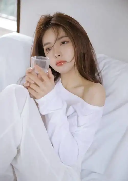 高清壁纸超有气质的漂亮美女小姐姐