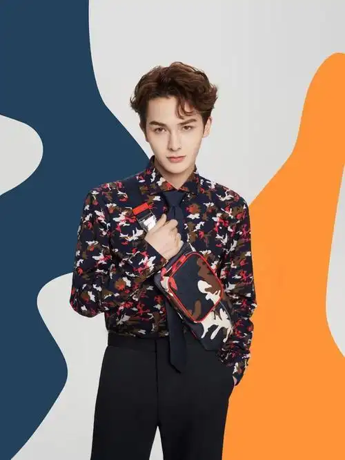 身高183cm的朱正廷,不仅颜值高,而且很会穿!造型变化多样