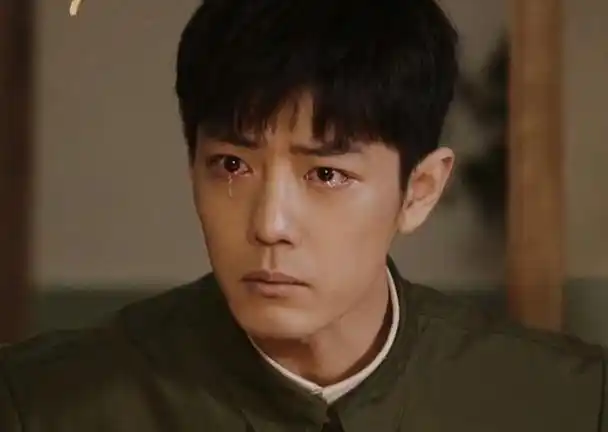 瞪眼,抿嘴全程皱眉,《梦中的那片海》肖战带来"教科书式"哭戏