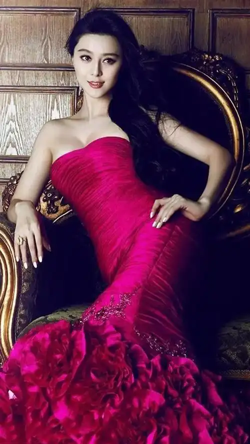 生来自带吸引力的星座女魅力四射女人味十足标准的狐狸精