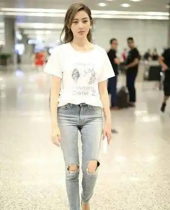 大家喜欢张天爱吗,大家觉得张天爱看起来像多大年纪呢?