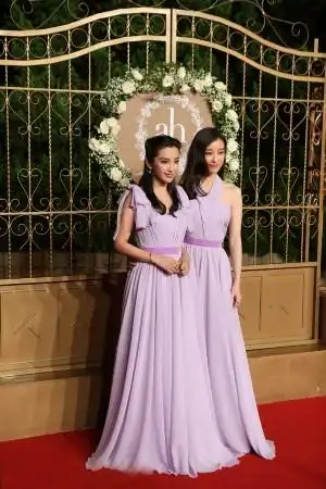 图angelababy伴娘团由倪妮领衔美丽世纪婚礼