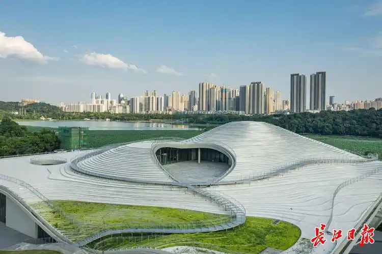 武汉美术馆(琴台馆)28日开馆,与双年展同时精彩亮相_文化_作品_专题