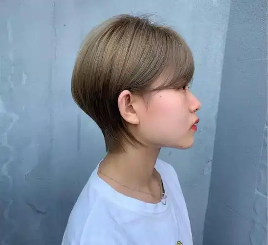 中系,日系,韩系"露耳超短发"大集锦,你最爱哪一种?