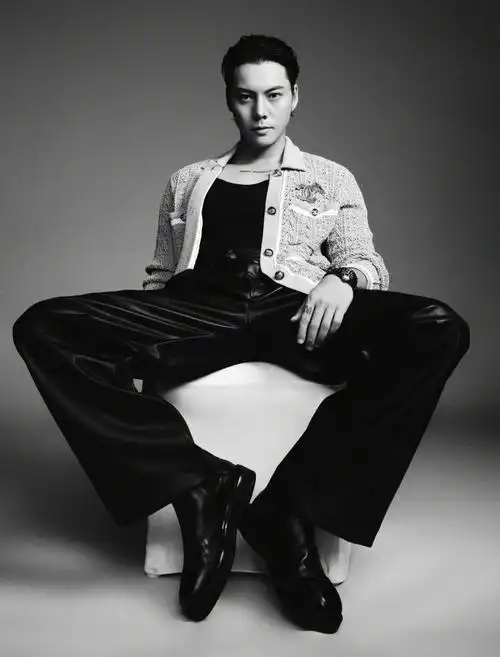 陈伟霆#x chanel 2024早春度假系列深圳大秀写真,优雅帅气的香奈儿