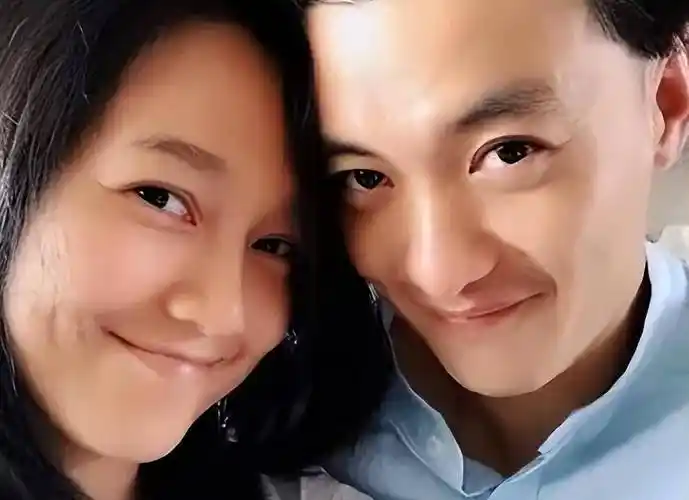 朱丹探班周一围,当场秀恩爱,张颂文一旁坐不住!称别太酸了