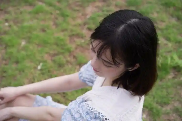 索尼a7c人像摄影森系碎花穿搭