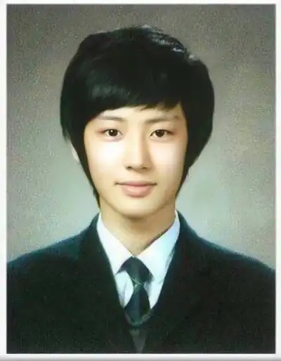 朴灿烈 pcy chanyeol 证件照