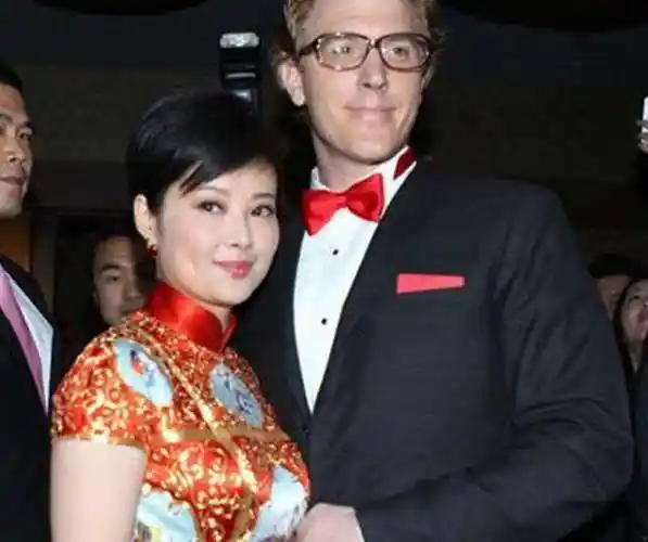 回顾英雄无悔播出25年6位主演境况大不同最美女配已离世