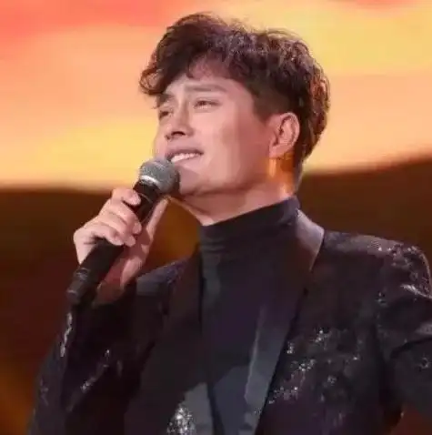 那个走红后娶了小12岁娇妻的草原王子云飞如今过得怎样