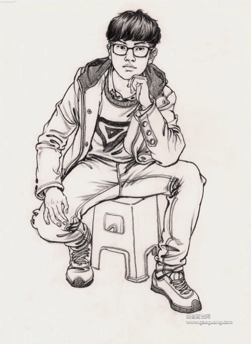 郑州巅峰画室优秀速写人物图片,值得一看的速写人物作品