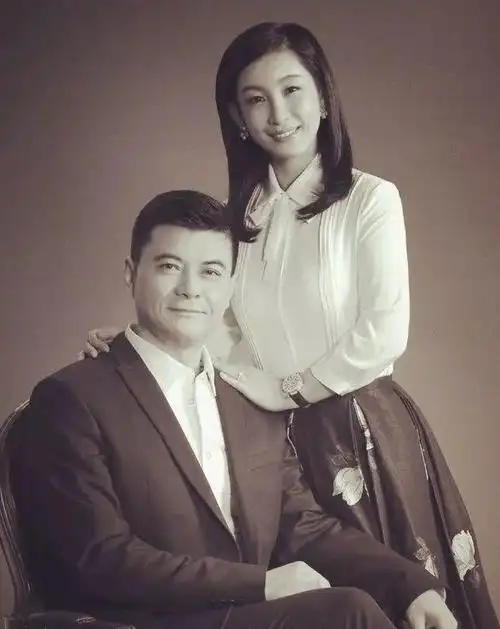 回顾秦海璐被相恋4年的李厚霖抛弃36岁嫁二婚王新军苦尽甘来