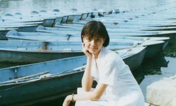 高圆圆小时候长这个样子