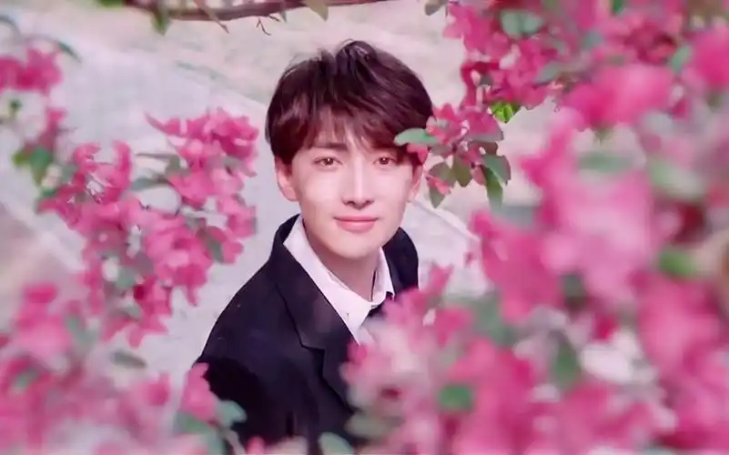 【刘昱晗】|"你说爱情就像啊,满载故事盛开的花"_哔哩哔哩 (゜-゜)つ