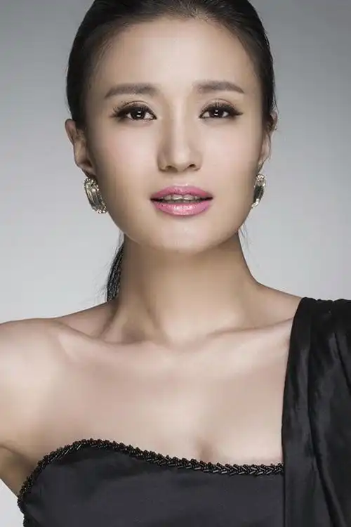 万美汐档期咨询,出席活动及广告代言业务洽谈