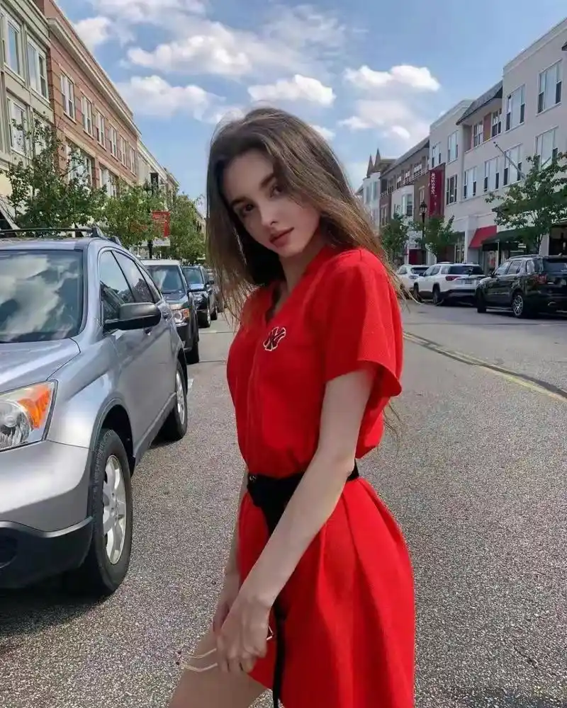 乌克兰女神elina,神仙颜值,白皙皮肤,完美比例