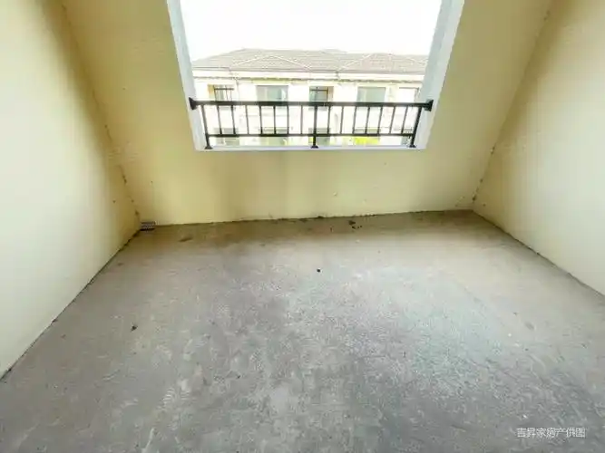 南北通透,龙湖西宸原著(一组团)二手房,76万,6室3厅,5卫,75平米-重庆