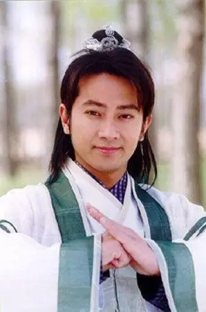 1,孙耀威,我称他为微笑男神,他的微笑真的能治愈我,瞬间俘获了我的心.