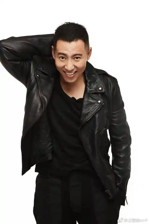 原创谷智鑫婚礼前夕意外坠马脊椎受损女友不离不弃今成人生赢家