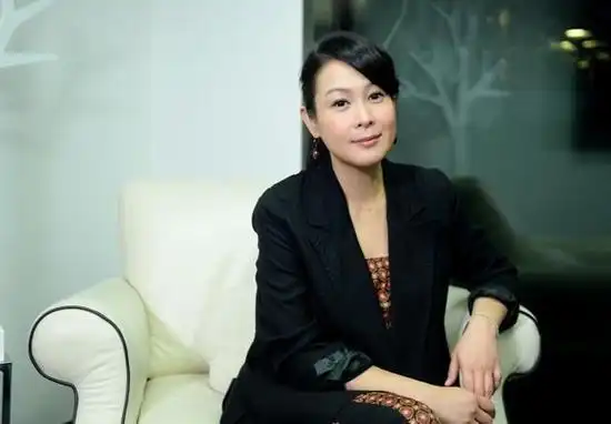 21岁爱上陈升刘若英向周迅甩话真想掐死她