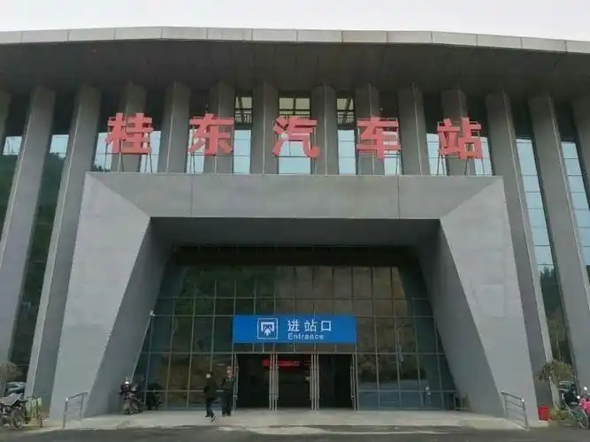 写美篇盆洞试运行时间 寨前赶集日:盆洞-大塘-寨前6:30,(14:30桂东