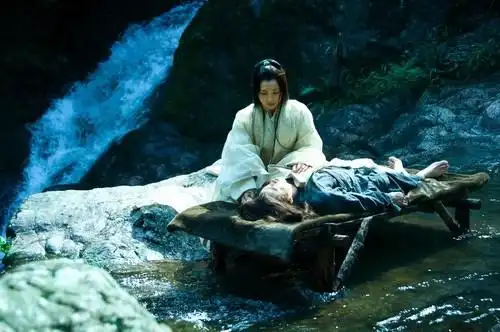 貂蝉为吕布擦洗尸身