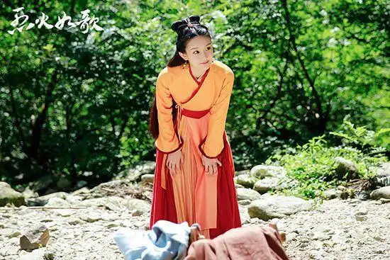 袁雨萱《烈火如歌》热播 性格耿直忠心护主|周渝民|蝶衣_网易娱乐