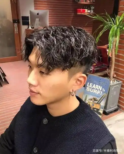了解日韩男生的发型,你就知道区别了男士免搭理发型锡纸烫头发少的