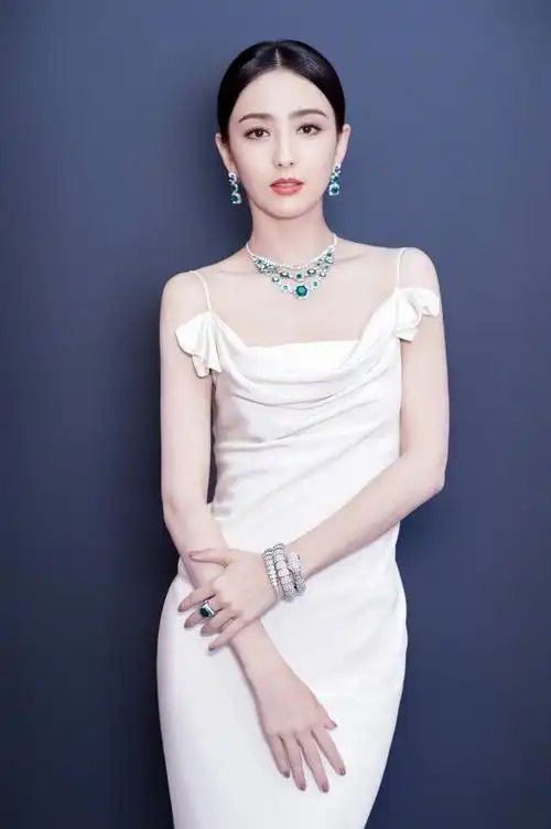 姜潮|张翰|热依扎|佟丽娅|王希维|迪丽热巴|古力娜扎_网易订阅