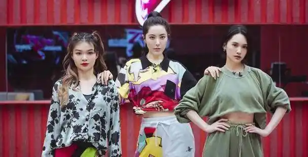 那英张柏芝组队成功,周笔畅抢手吕一让人疼_排名_姐姐_吉克