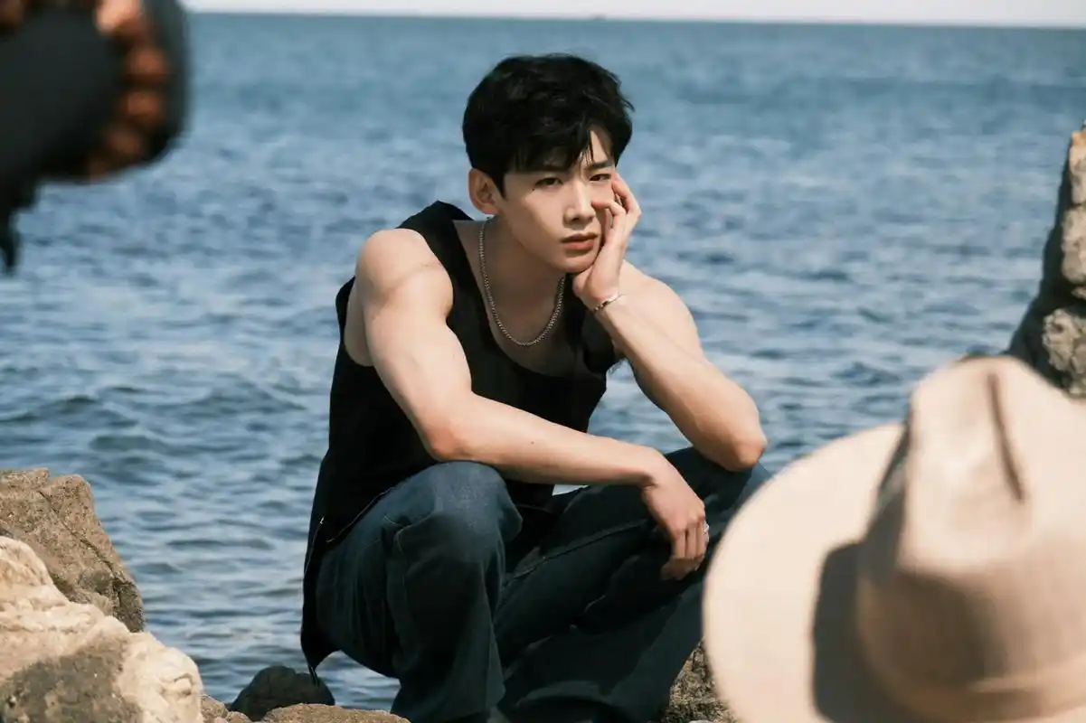 白敬亭61写真 壁纸 这组图太绝了 这组照片我一定要发出来 各位姐妹