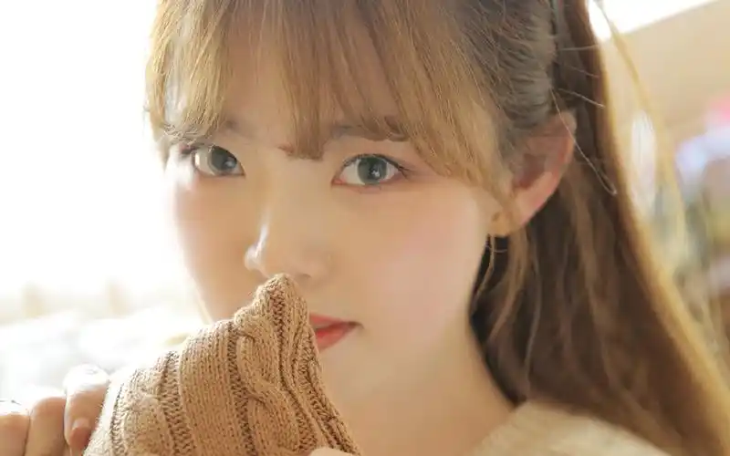 甜美萝莉美女性感写真桌面壁纸