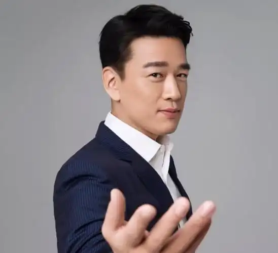 真心希望那些饰演霸道总裁的演员能跟王耀庆好好学学