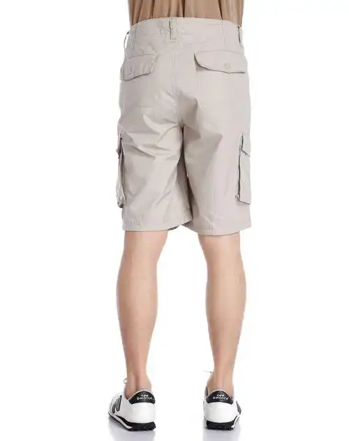 男款休闲卡其色短裤