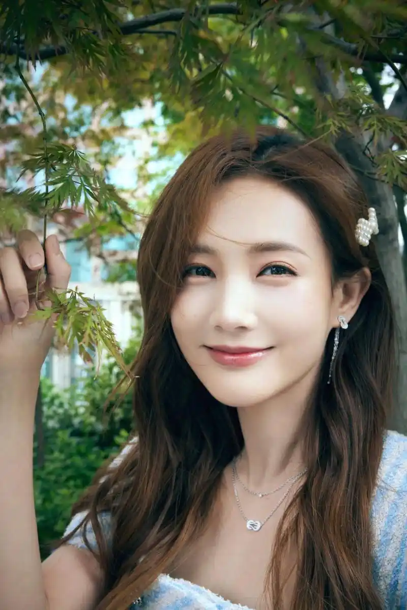 李一桐高清壁纸头像(六)[比心]