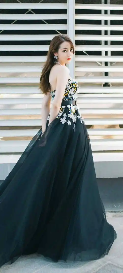 美女系列壁纸地87期-迪丽热巴