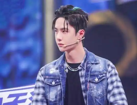 首位队长官宣,王一博扛起大旗,粉丝已充好会员了_选手_battle_导演组