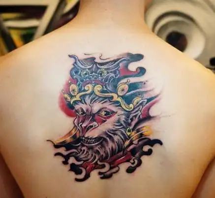 纹身tag标签:彩绘斗战胜佛满背齐天大圣孙悟空分享霸气的传统孙悟空满