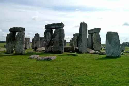 凌家滩遗址揭秘13:古共工国墓葬及其出土玉器