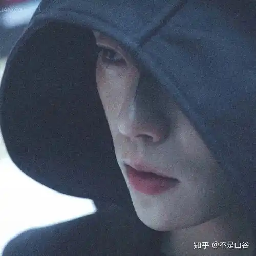 大家有没有觉得肖宇梁的小哥正面冷,侧面很温柔(加演技楼,图多慎入)