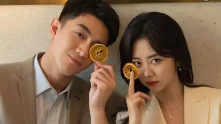 谭松韵被林更新不间断投喂 夸他可爱接地气