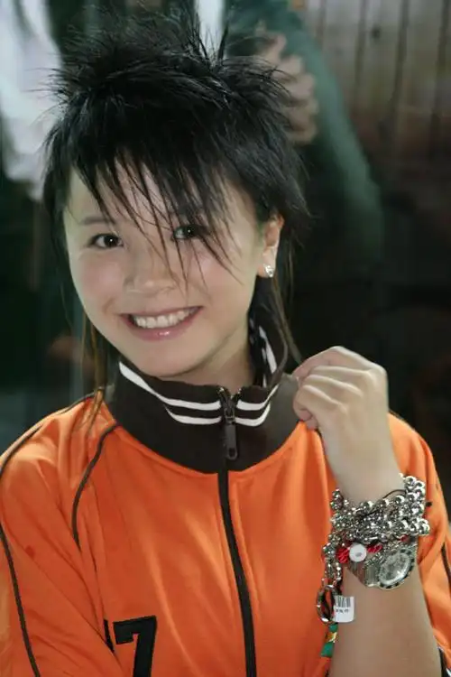 资料图片:"超级女声"黄雅莉写真(19)