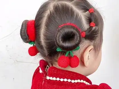 新年发型 #新年发型不重样 #短发宝宝编发 #两岁宝宝编发 @抖音小