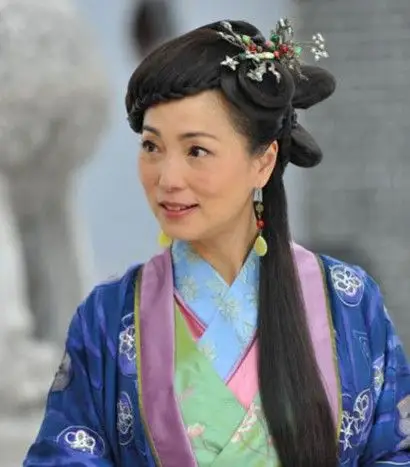 【图】苑琼丹年轻时候漂亮照片公开 林正英的旧爱说出了心中的秘密