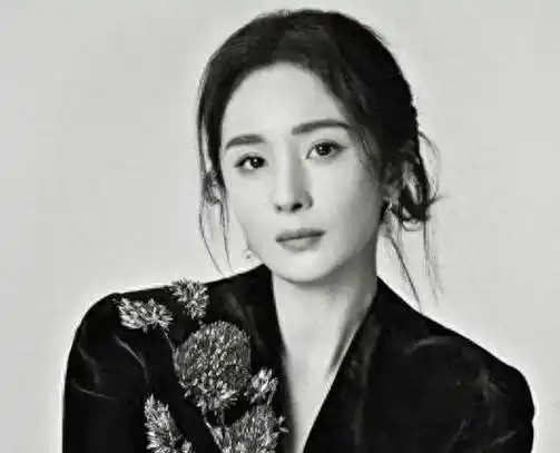 杨幂新采访大翻车!