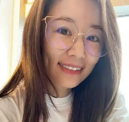 林心如晒素颜打拳照拳击手套都是粉色45岁不改少女心