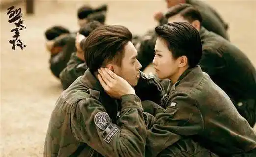 白鹿和许凯打闹惹争议,于正维护旗下女艺人怒怼网友_剧本_要求_屁股